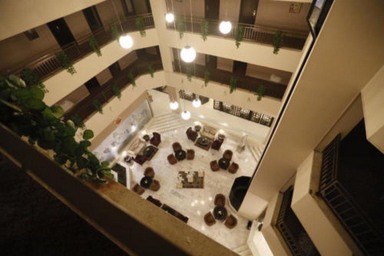The Signature Hotel Амман Экстерьер фото