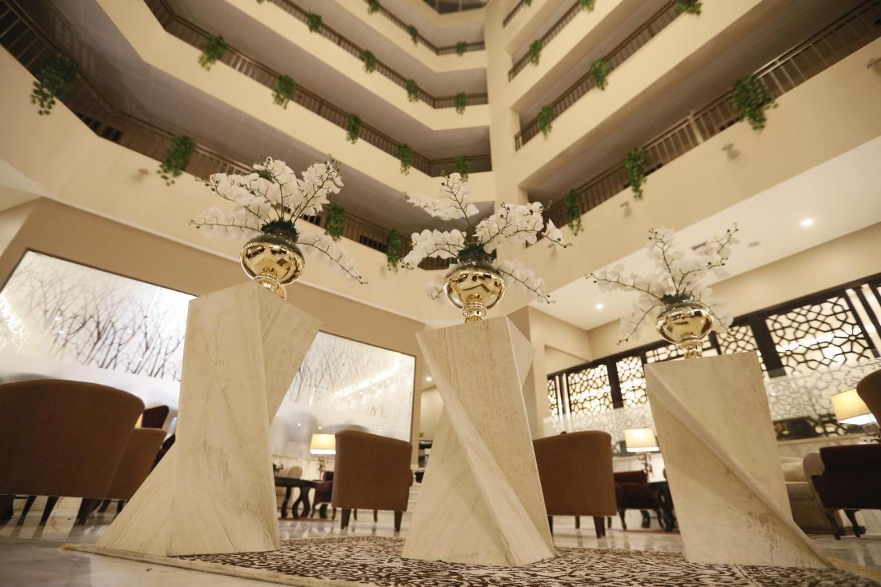 The Signature Hotel Амман Экстерьер фото