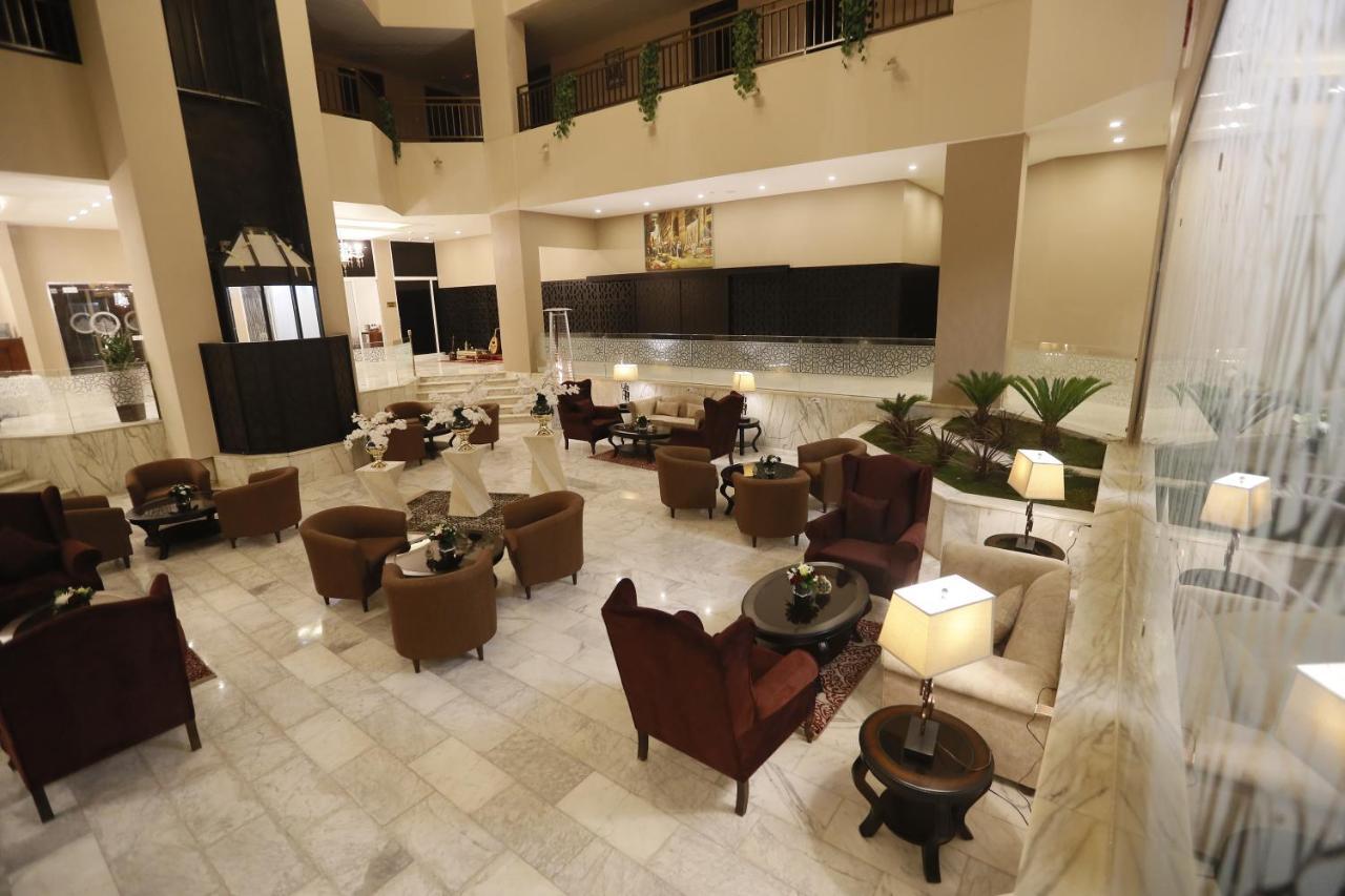 The Signature Hotel Амман Экстерьер фото