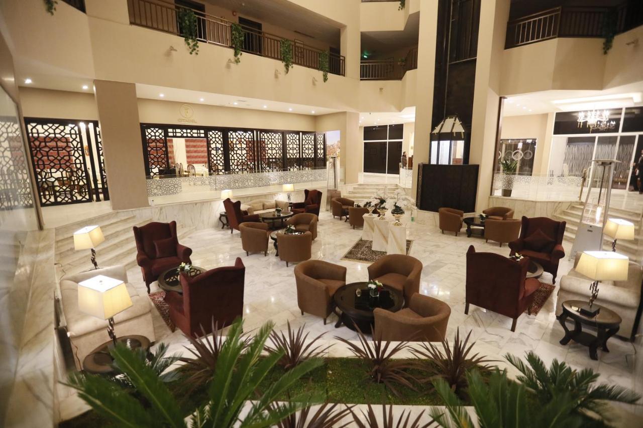 The Signature Hotel Амман Экстерьер фото